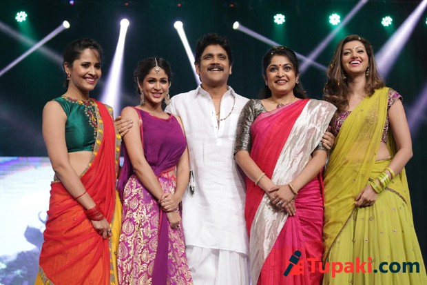 Nagarjuna Stage Performance At Soggade Chinni Nayana Audio Launch Photos